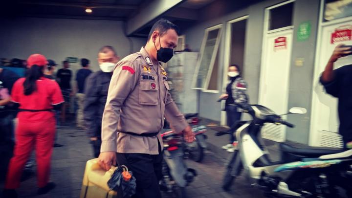 Diduga Curangi Konsumen, SPBU Wolter Mongonsidi Teluk Betung Utara Diperiksa Polisi